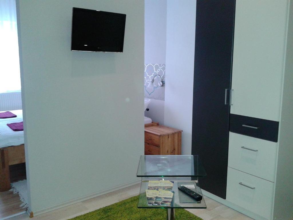 Janus Apartman Sárvár Værelse billede